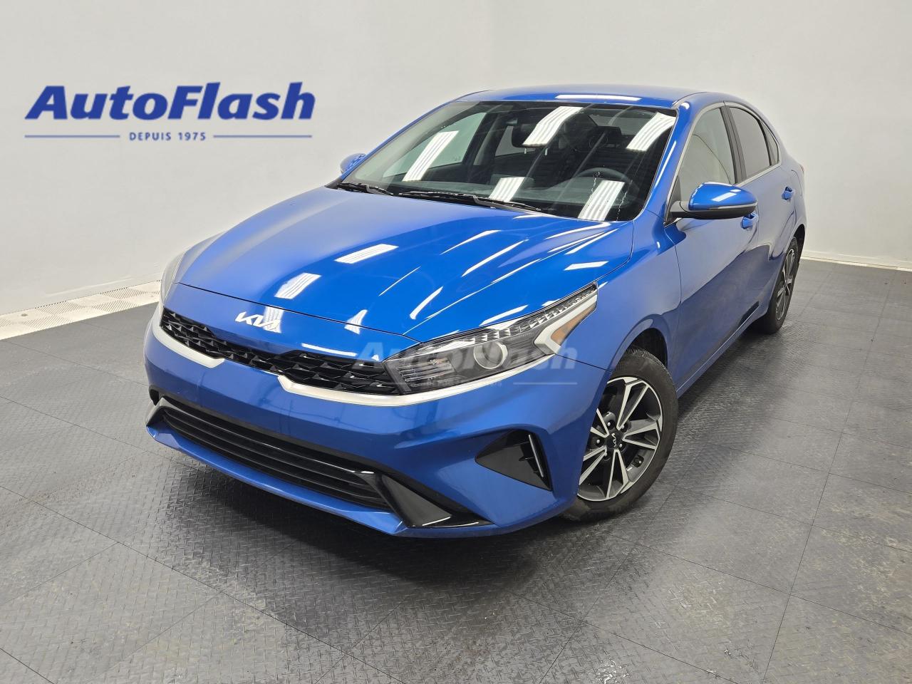 Used 2023 Kia Forte EX, CAMERA, CARPLAY, VOLANT CHAUFFANT for sale in Saint-Hubert, QC