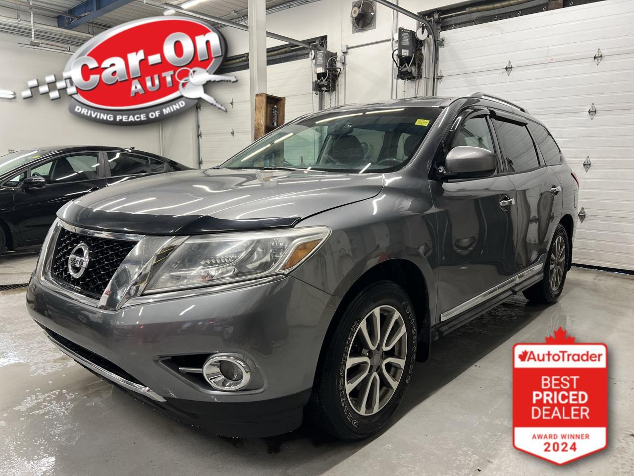 Used 2016 Nissan Pathfinder SL 4x4| LEATHER | REMOTE START | REAR CAM | 7-PASS for sale in Ottawa, ON