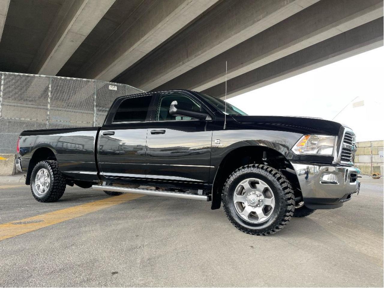 Used 2018 RAM 3500 SLT CREW LB 6SPD MANUAL 4WD DIESEL ONLY 55KM for sale in Langley, BC