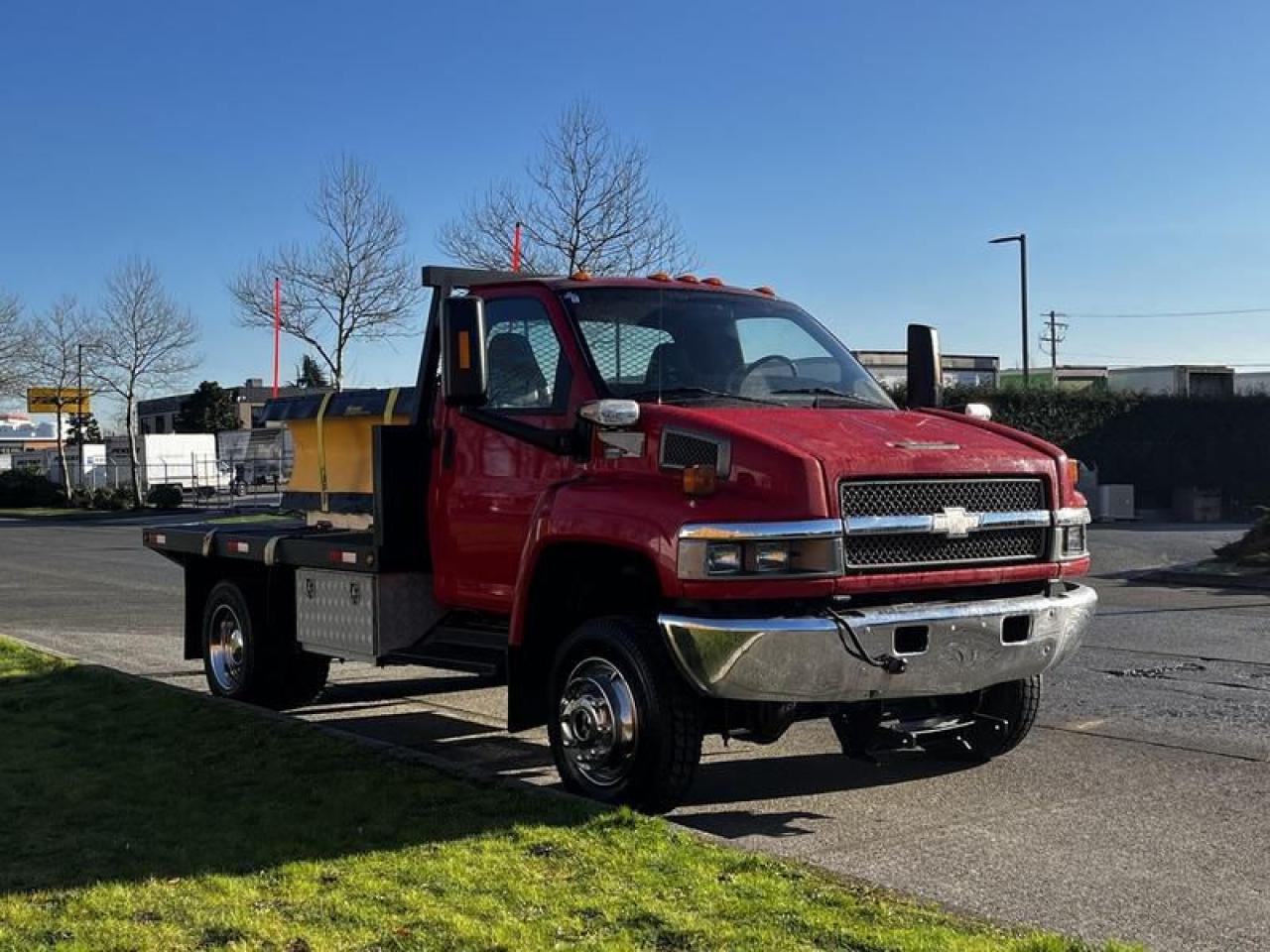 Used 2005 Chevrolet C4C042 Flat Deck With Plow 3 Seater Diesel 4WD for sale in Burnaby, BC