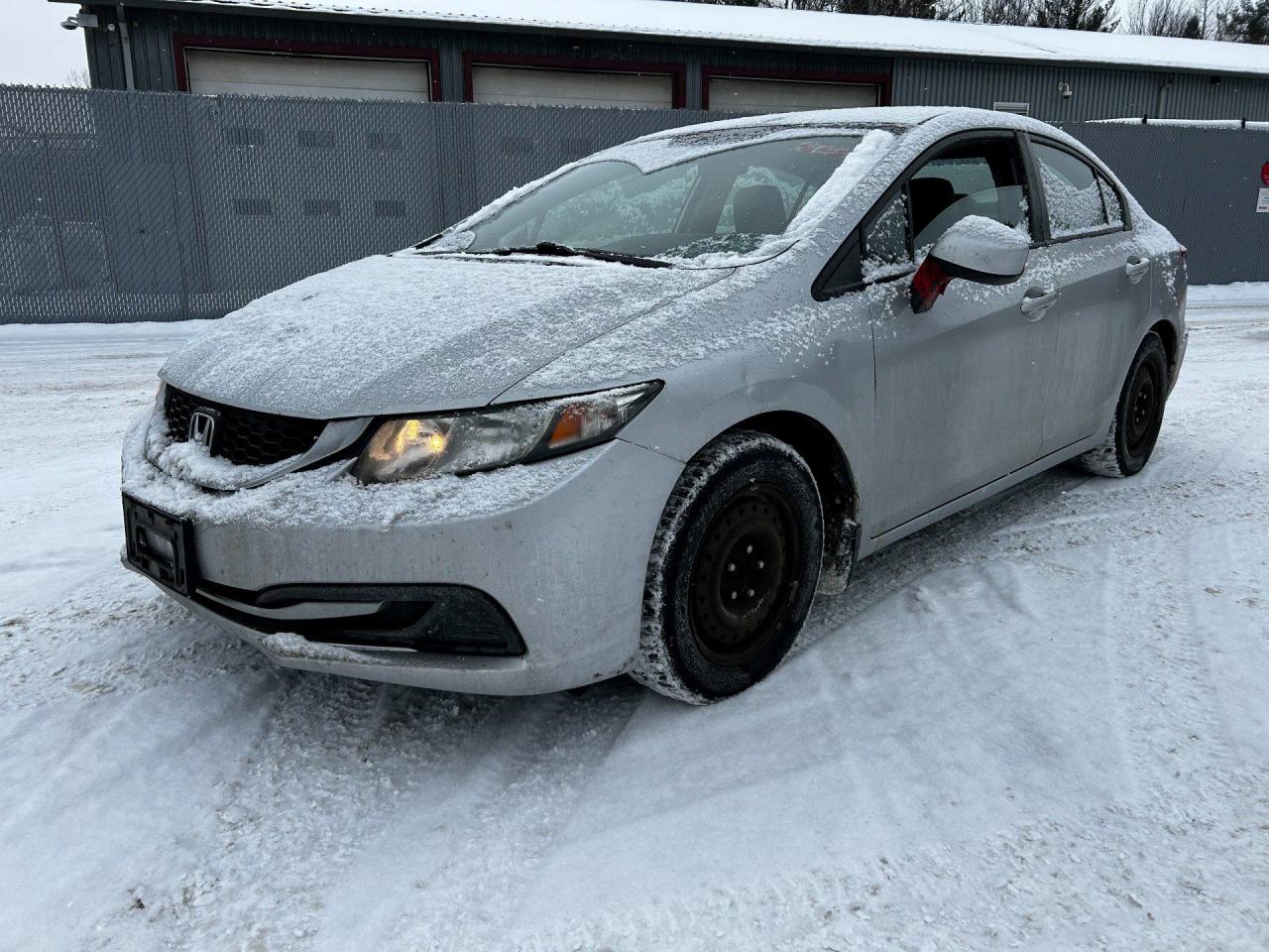 Used 2013 Honda Civic LX for sale in Saint-Lazare, QC