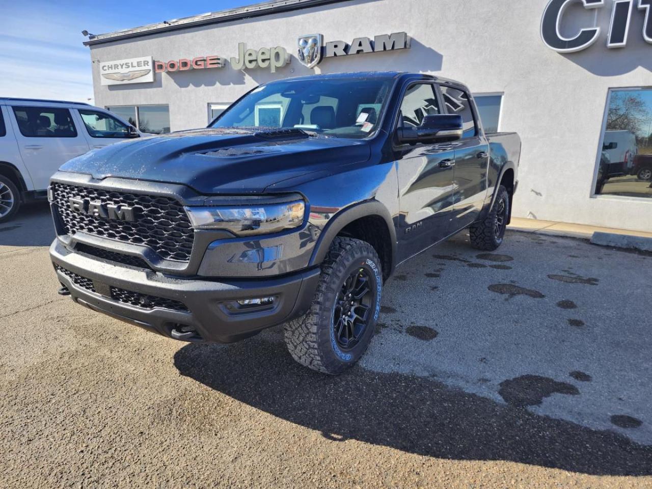 New 2025 RAM 1500 Rebel cabine d'équipe 4x4 caisse de 5 pi 7 po for sale in Medicine Hat, AB