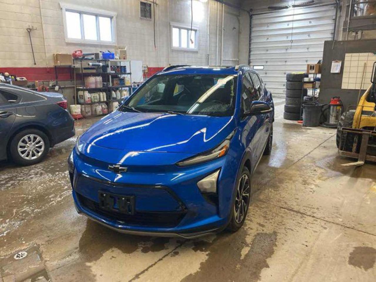 Used 2022 Chevrolet Bolt EUV Premier  | Leather | Sunroof | Remote Start | Apple CarPlay | Android Auto | Heated & Cooled Seats for sale in Guelph, ON