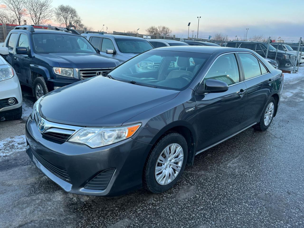 Used 2012 Toyota Camry HYBRID LE for sale in Brampton, ON