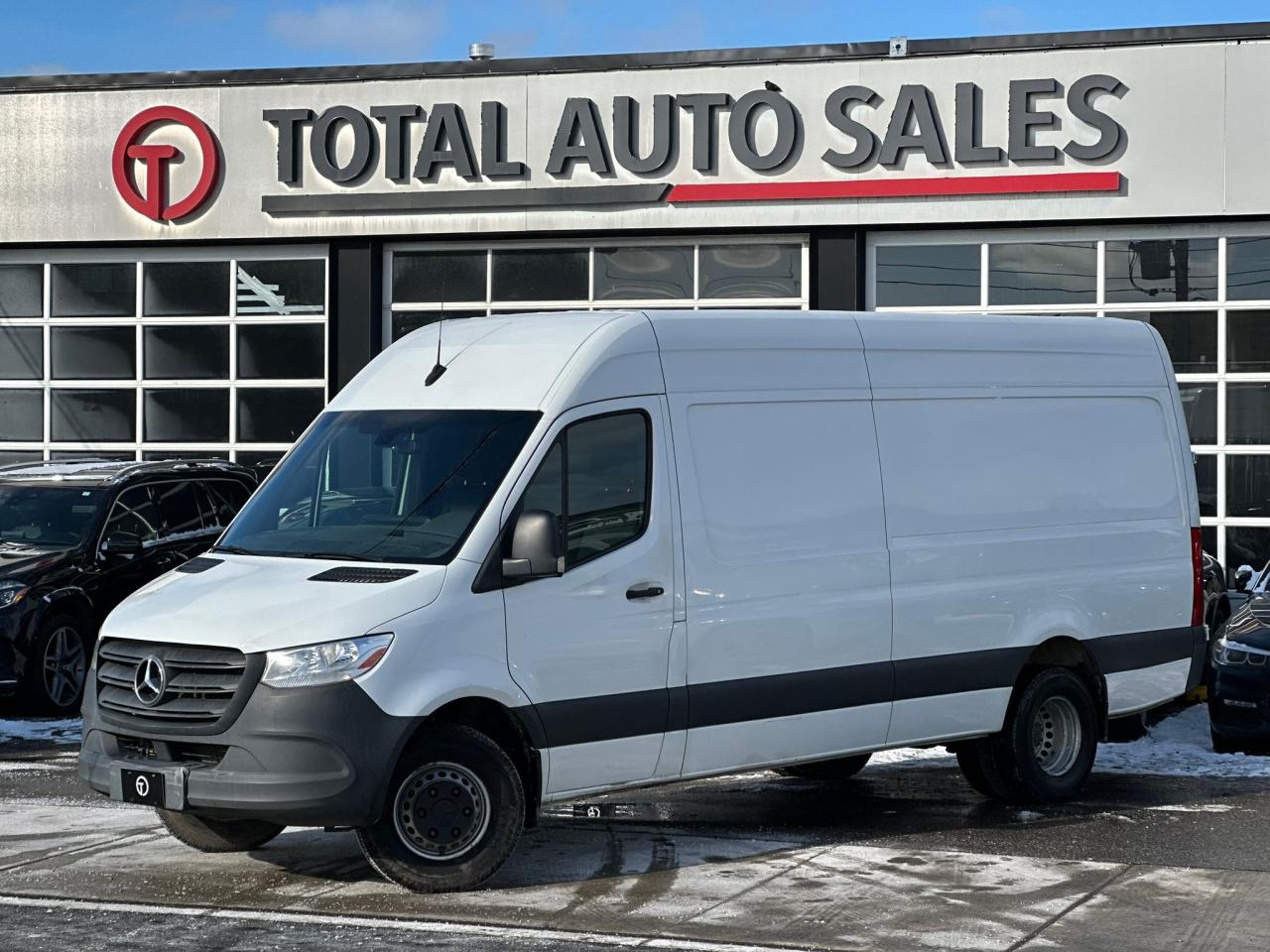 Used 2019 Mercedes-Benz Sprinter 3500 170-in. WB | DUALLY | HIGH ROOF | BACK UP CAM for sale in North York, ON