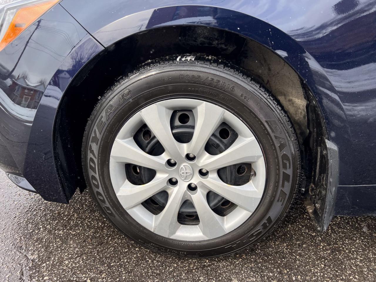 2021 Toyota Corolla LE - Photo #9