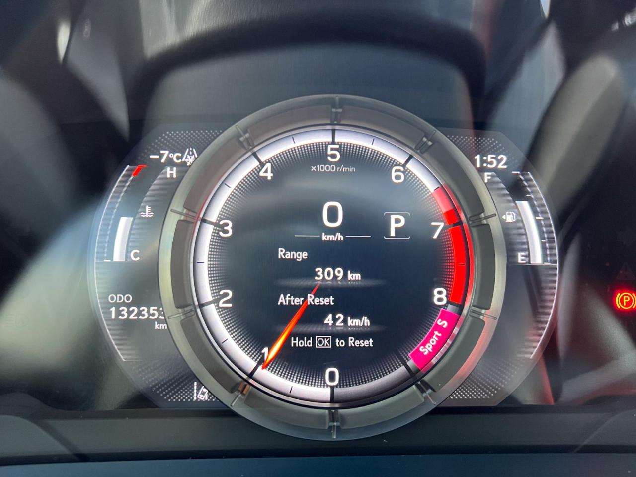 2019 Lexus ES 350 F-Sport - Photo #24
