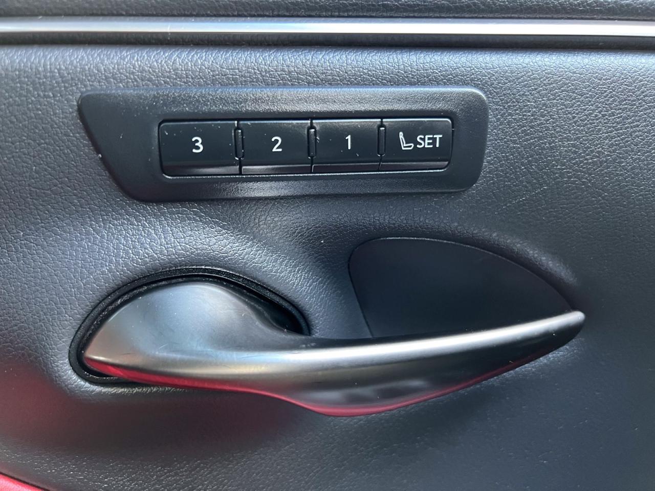2019 Lexus ES 350 F-Sport - Photo #39
