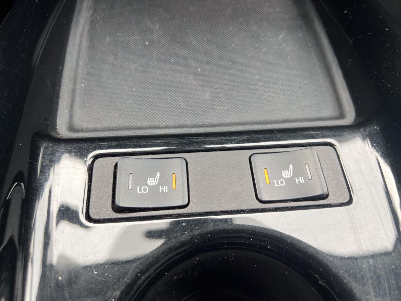 2020 Toyota Prius Prime LE - Photo #10