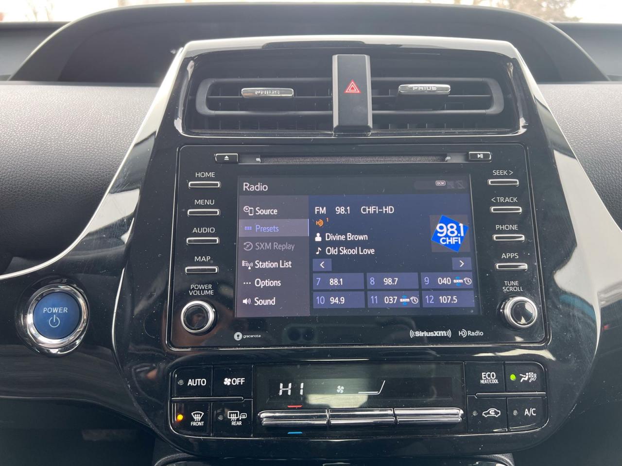2020 Toyota Prius Prime LE - Photo #14