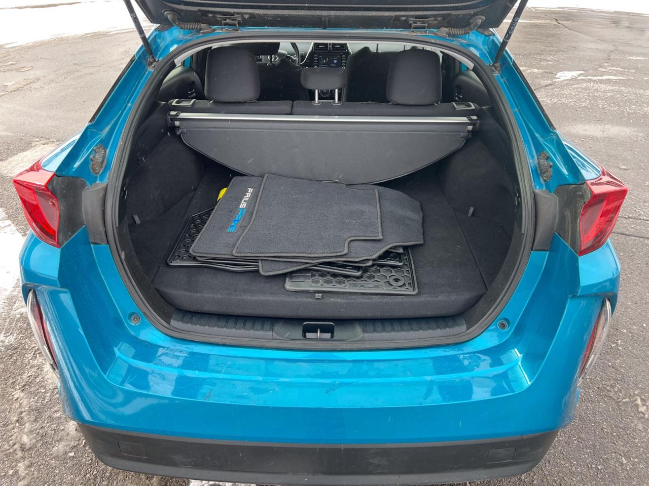 2020 Toyota Prius Prime LE - Photo #27