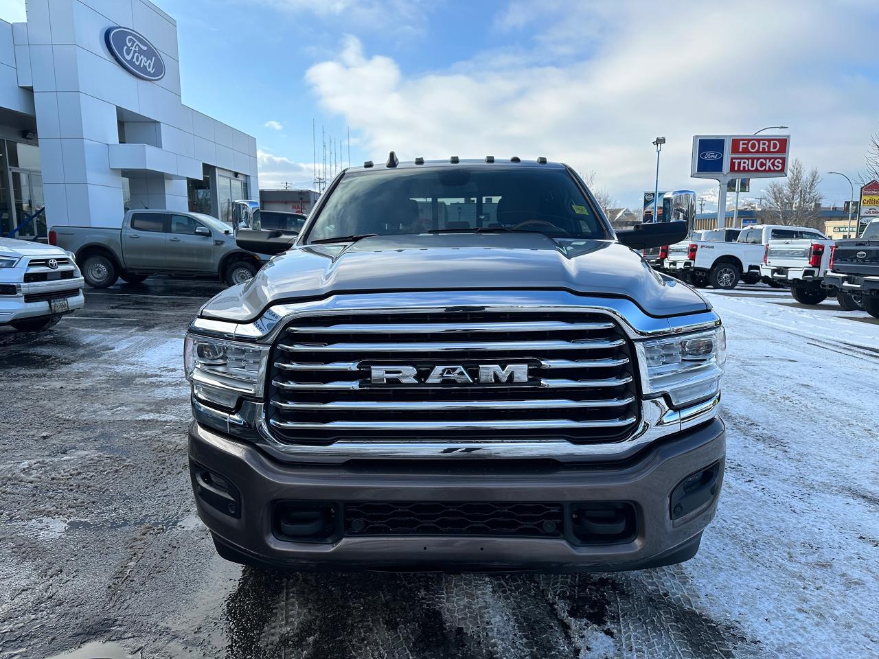 2019 RAM 3500 Laramie Longhorn Photo1