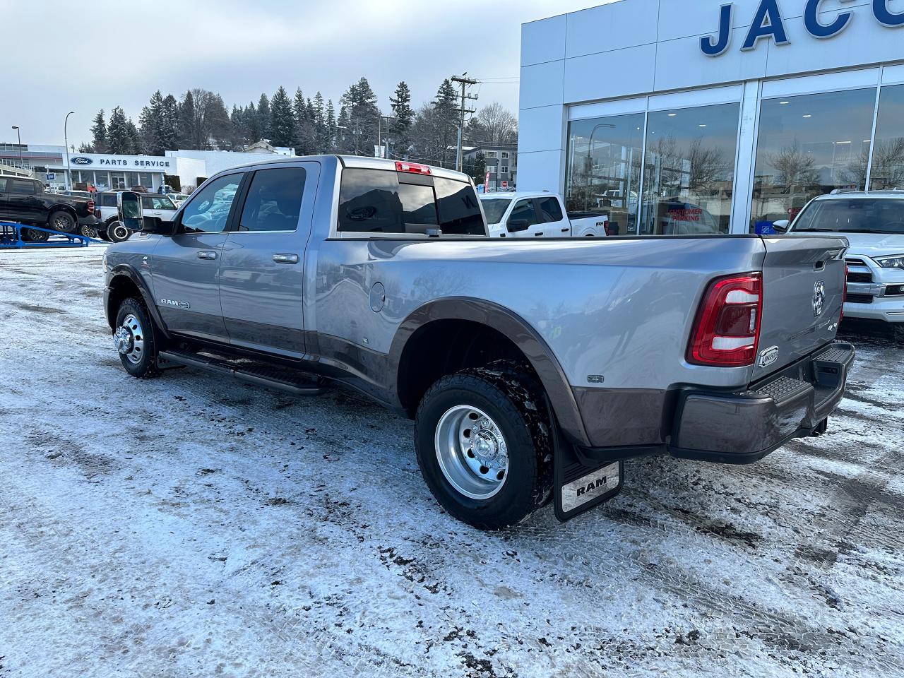 2019 RAM 3500 Laramie Longhorn Photo5