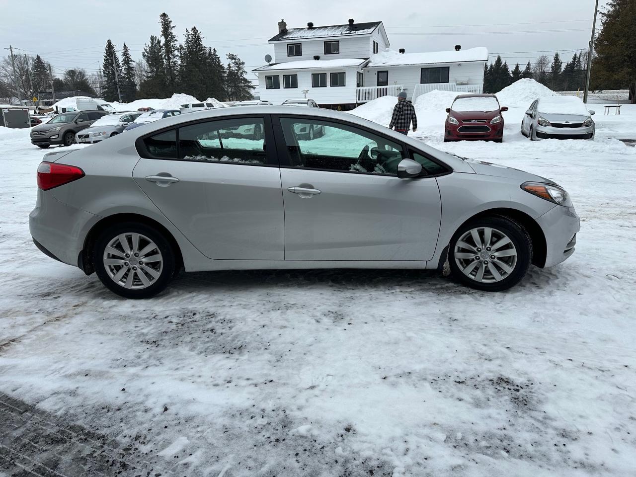 2016 Kia Forte 4DR SDN AUTO LX+ - Photo #6