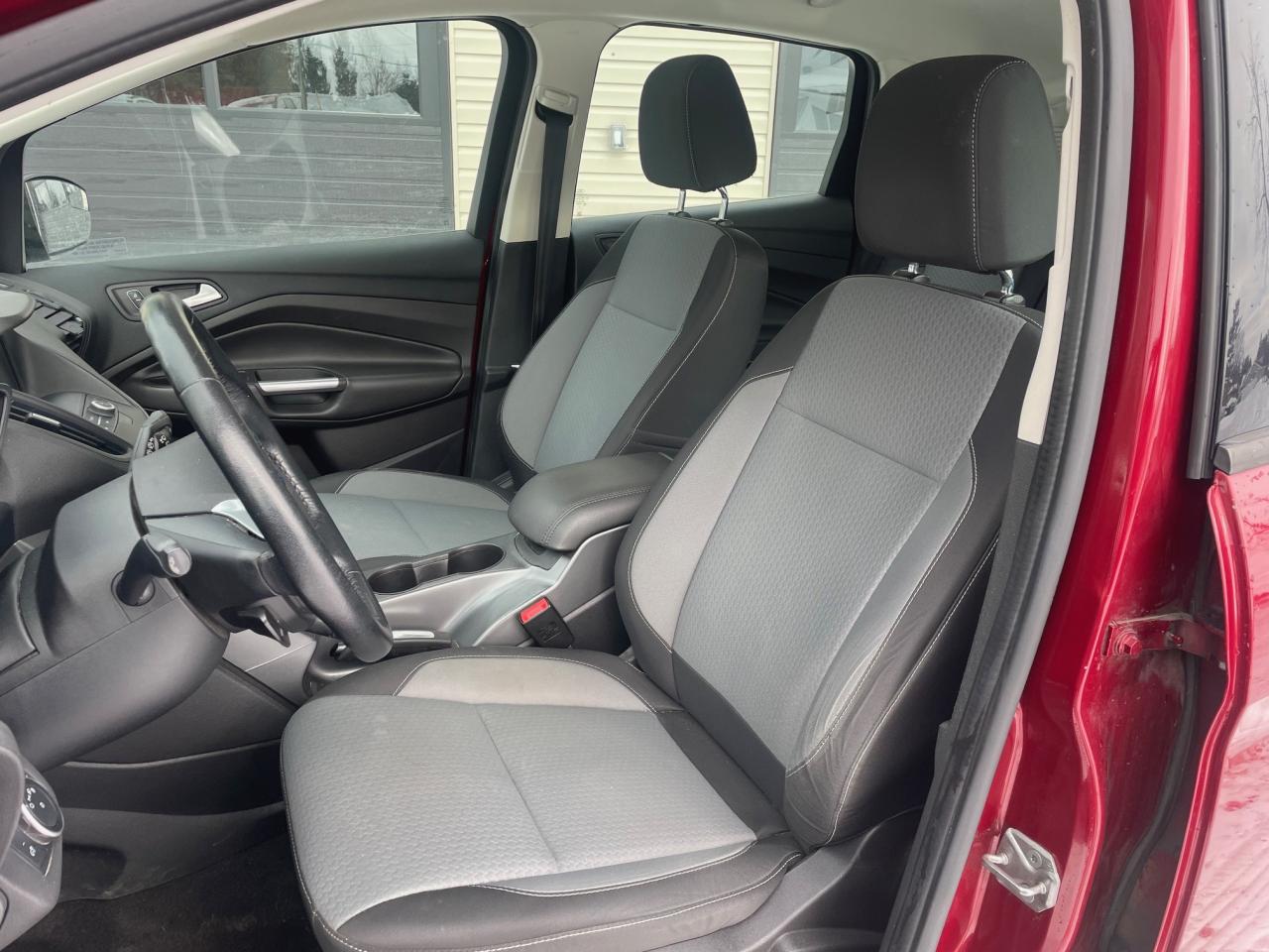 2017 Ford C-MAX 5DR HB SE - Photo #10