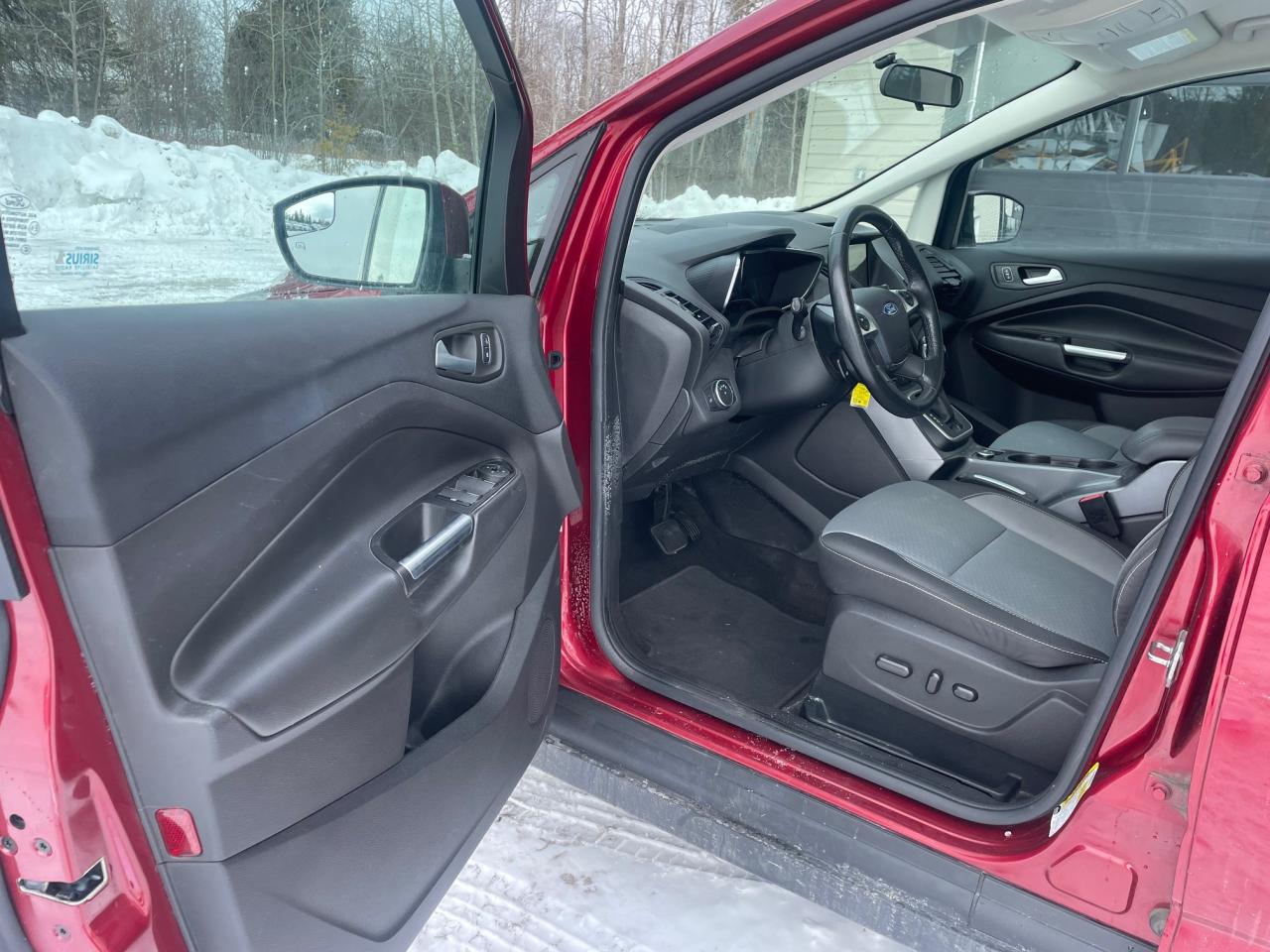 2017 Ford C-MAX 5DR HB SE - Photo #9