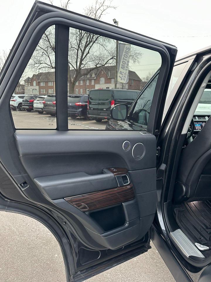 2013 Land Rover Range Rover SC Photo