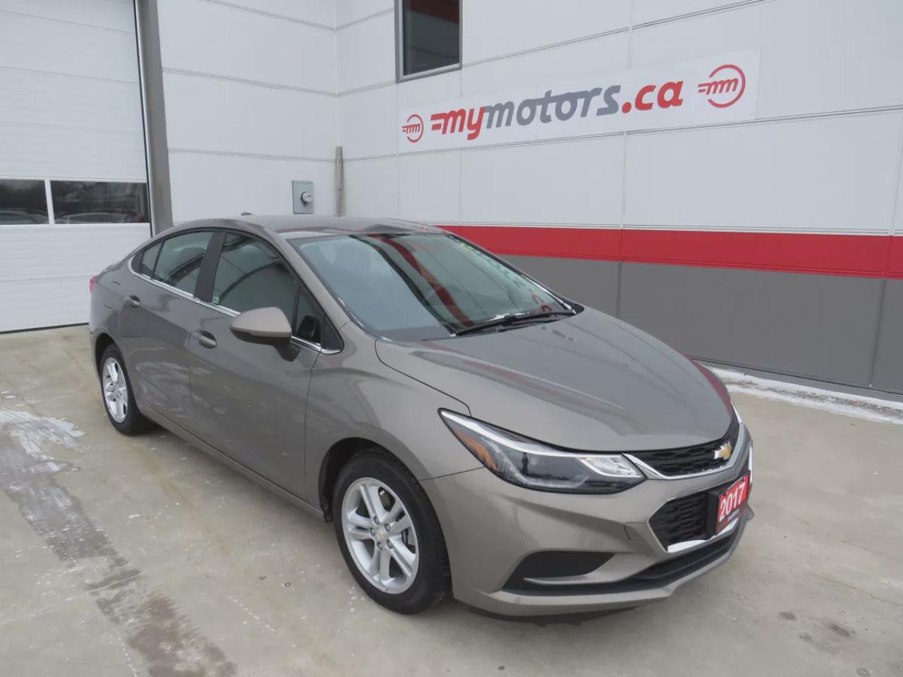 Used 2017 Chevrolet Cruze LT (**ALLOY RIMS**REMOTE START**POWER SEATS**PUSH BUTTON START**HEATED SEATS**REVERSE CAMERA**CRUISE CONTROL**BLUETOOTH**DIGITAL TOUCHSCREEN**) for sale in Tillsonburg, ON