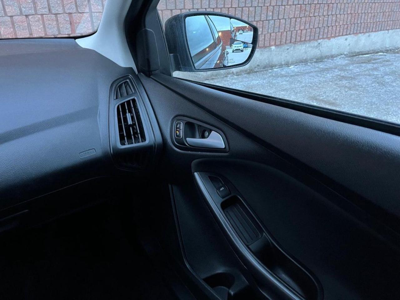 2018 Ford Focus SEL | BACK UP CAM | NAVI | HEATED SEATS - Photo #21