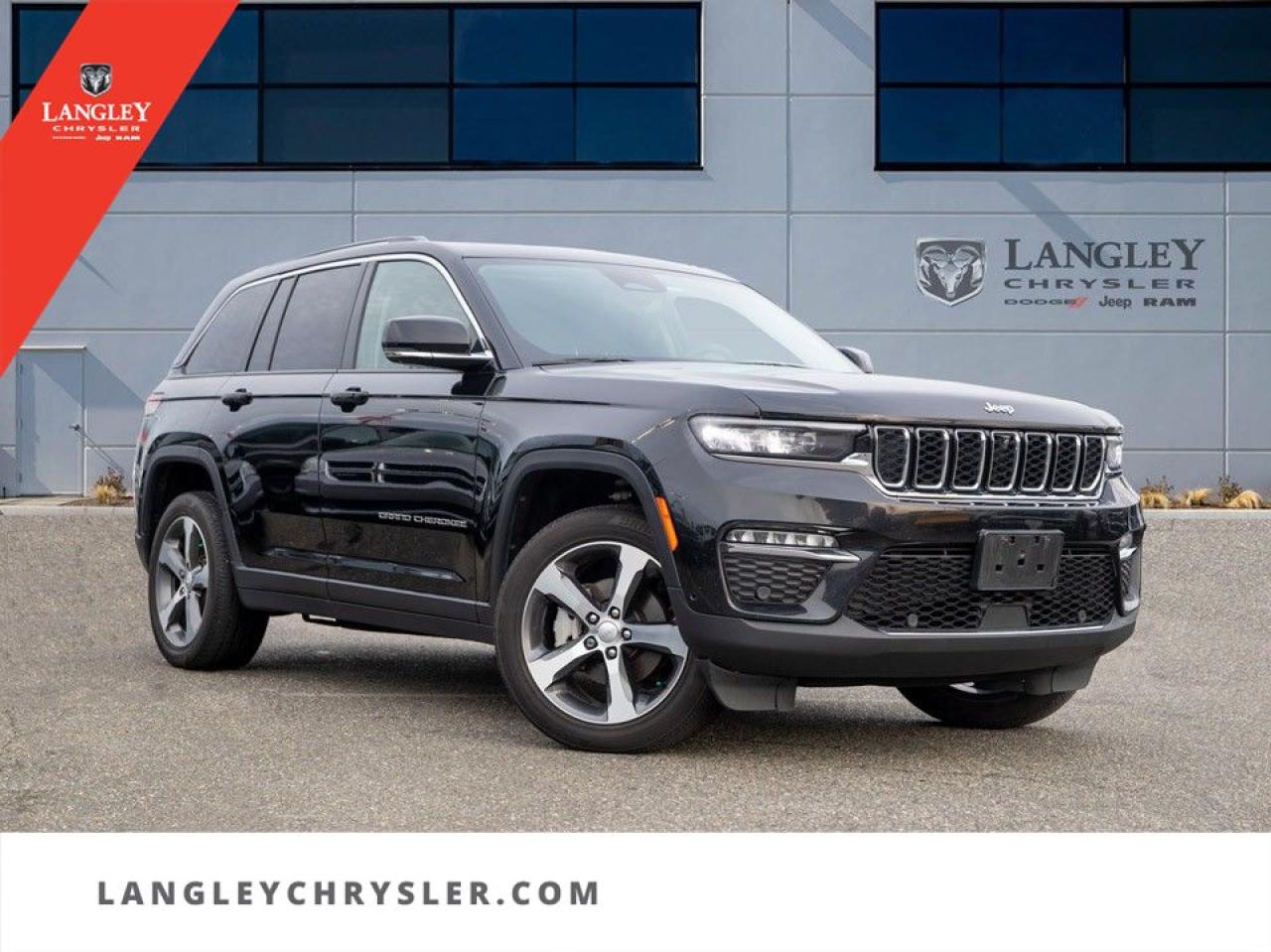 Used 2023 Jeep Grand Cherokee Limited Leather Seats | Cold Weather Package | Back up Camera for sale in Surrey, BC