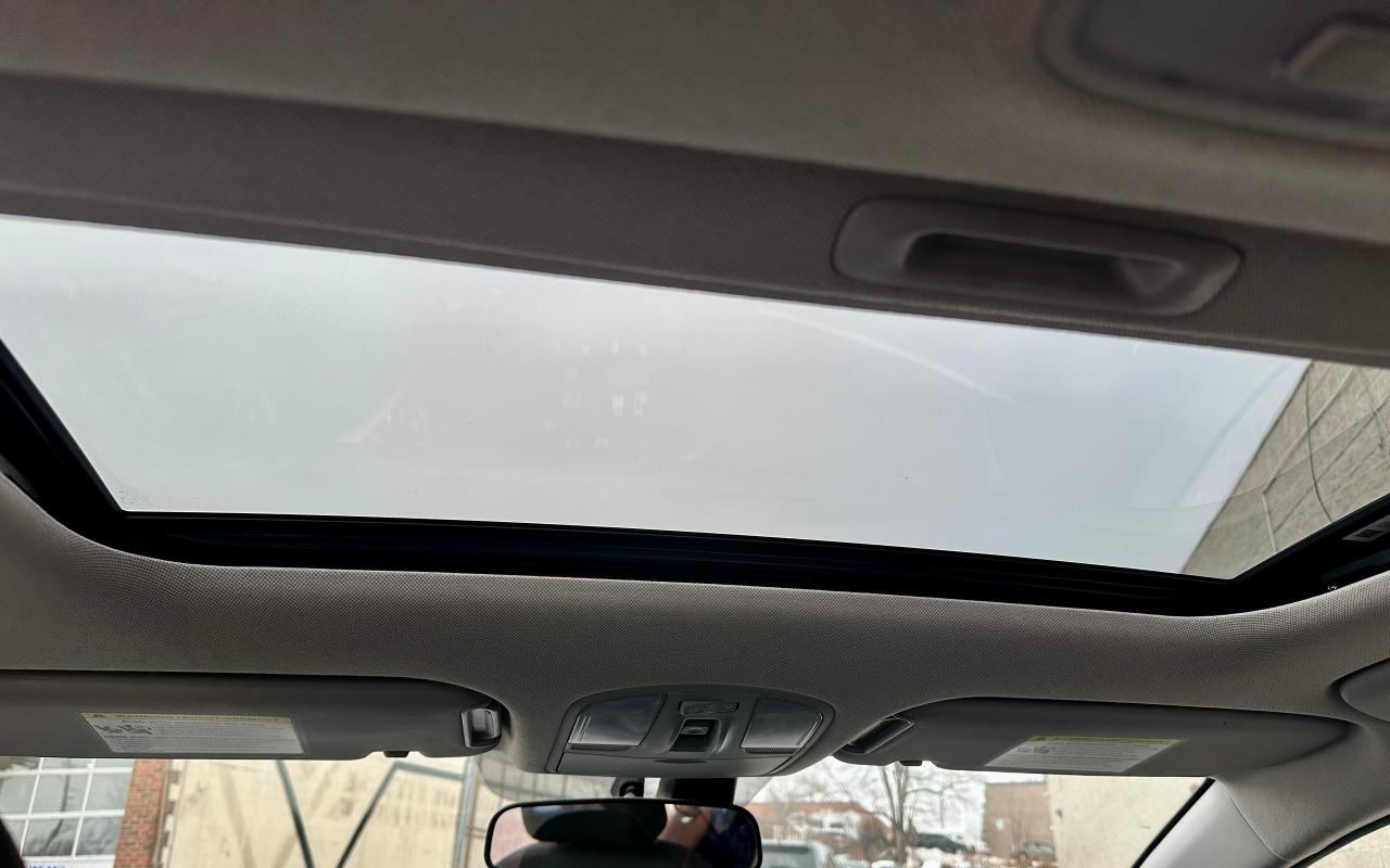 2020 Hyundai Elantra Preferred w/Sun & Safety Package Photo