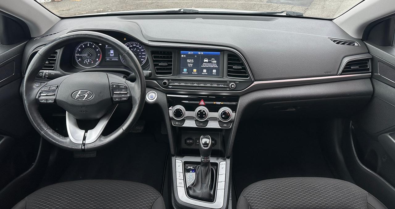 2020 Hyundai Elantra Preferred w/Sun & Safety Package Photo