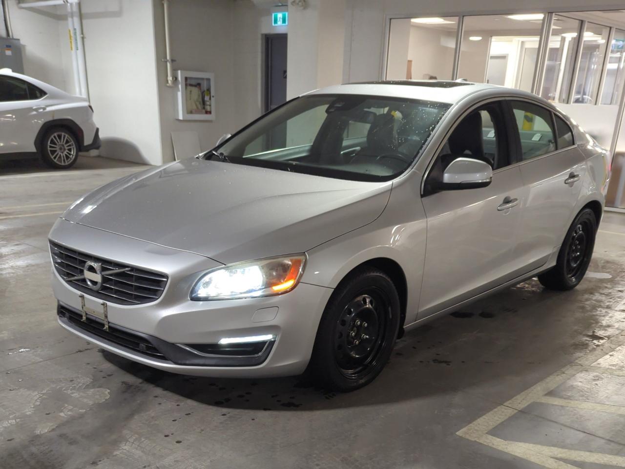 Used 2015 Volvo S60 T5 Premier Plus AWD | BLIS | Leather | Sunroof | Heated Seats for sale in Waterloo, ON