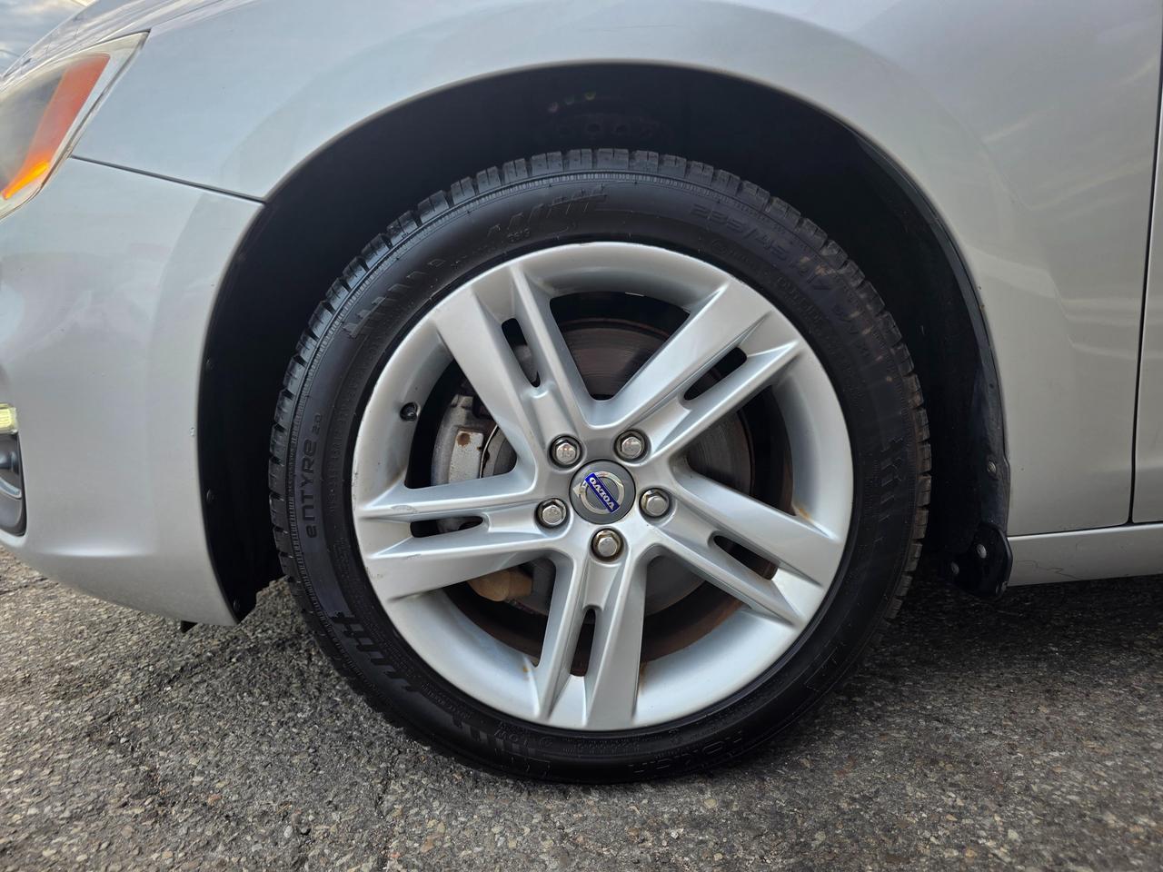 2015 Volvo S60 T5 Premier Plus AWD | BLIS | Leather | Sunroof | Backup Camera Photo