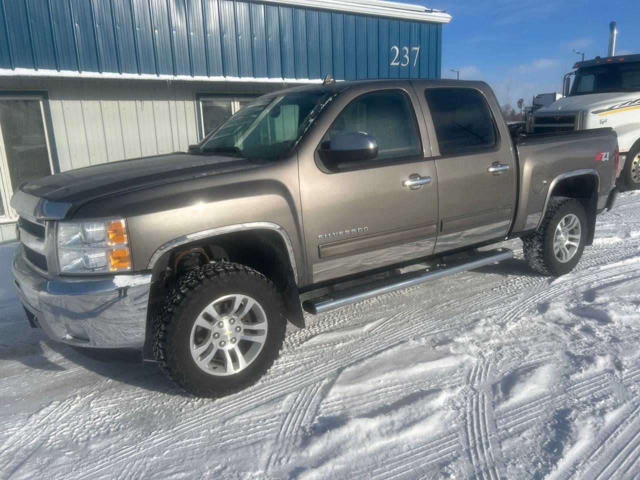 Used 2013 Chevrolet Silverado 1500 LT for sale in Steinbach, MB