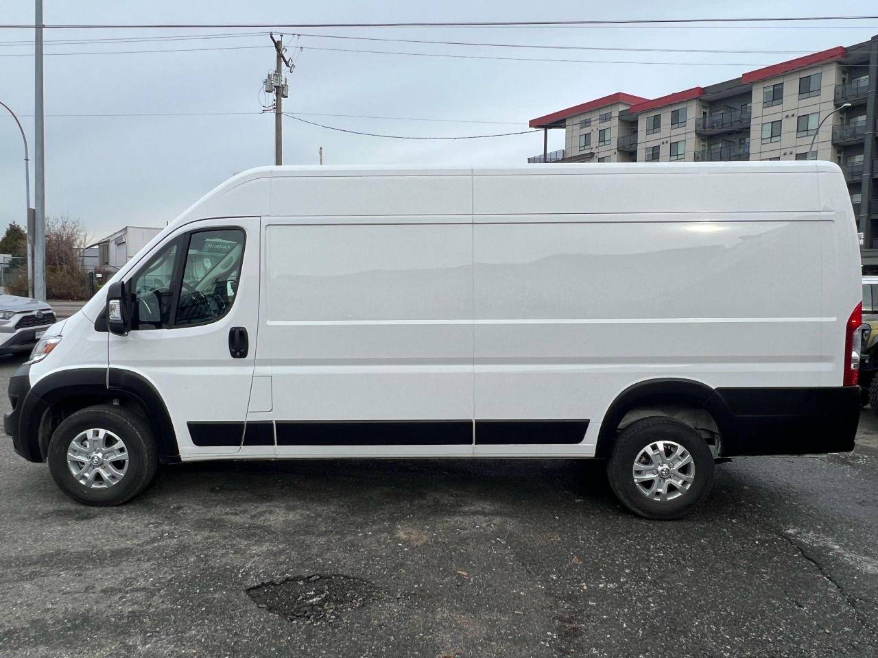 2024 RAM Cargo Van SLT Photo20