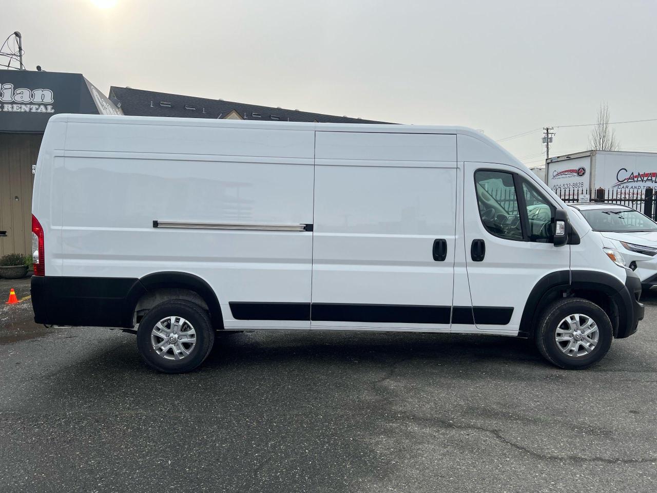 2024 RAM Cargo Van SLT Photo8