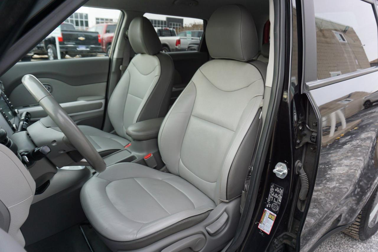 2018 Kia Soul EV LUXURY CERTIFIED *KIA SERVICED* CAMERA NAV BLUETOOTH LEATHER HEATED SEATS CRUISE ALLOYS - Photo #14