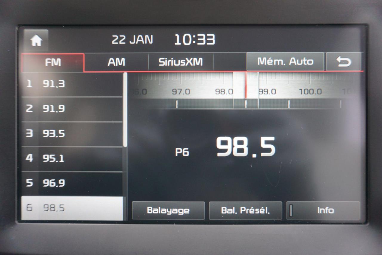 2018 Kia Soul EV LUXURY CERTIFIED *KIA SERVICED* CAMERA NAV BLUETOOTH LEATHER HEATED SEATS CRUISE ALLOYS - Photo #24