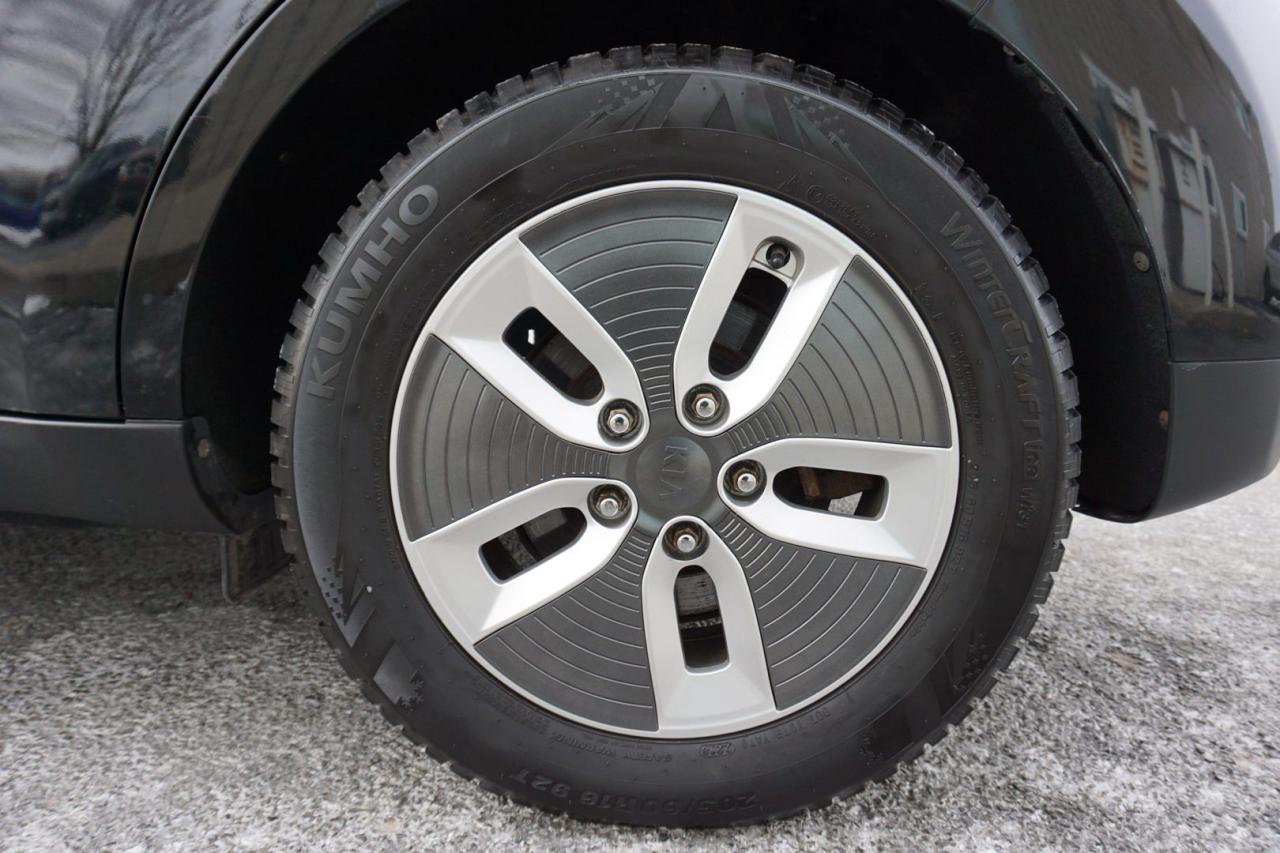 2018 Kia Soul EV LUXURY CERTIFIED *KIA SERVICED* CAMERA NAV BLUETOOTH LEATHER HEATED SEATS CRUISE ALLOYS - Photo #42