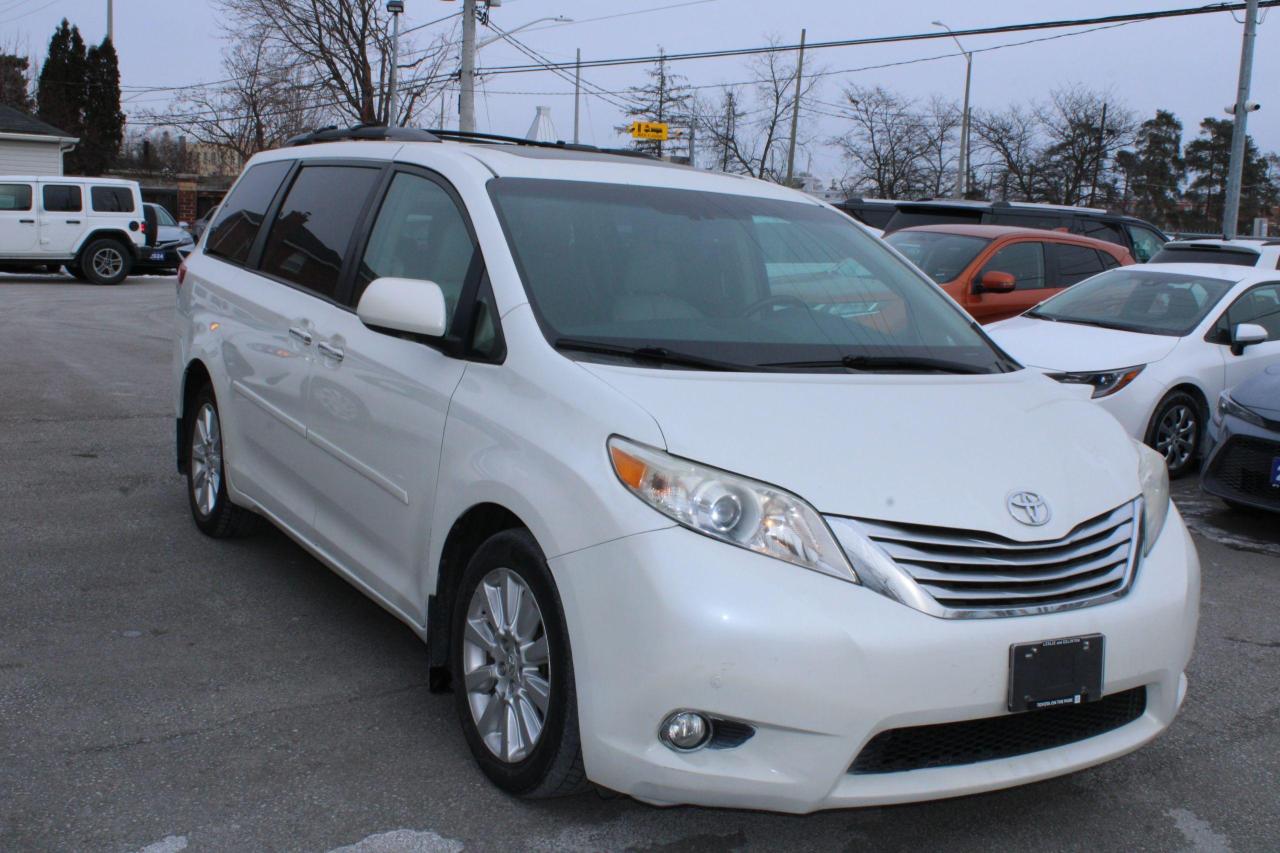 2011 Toyota Sienna 5dr V6 Limited 7-Pass AWD WITH DVD - Photo #2