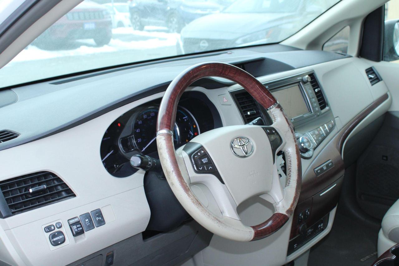 2011 Toyota Sienna 5dr V6 Limited 7-Pass AWD WITH DVD - Photo #9