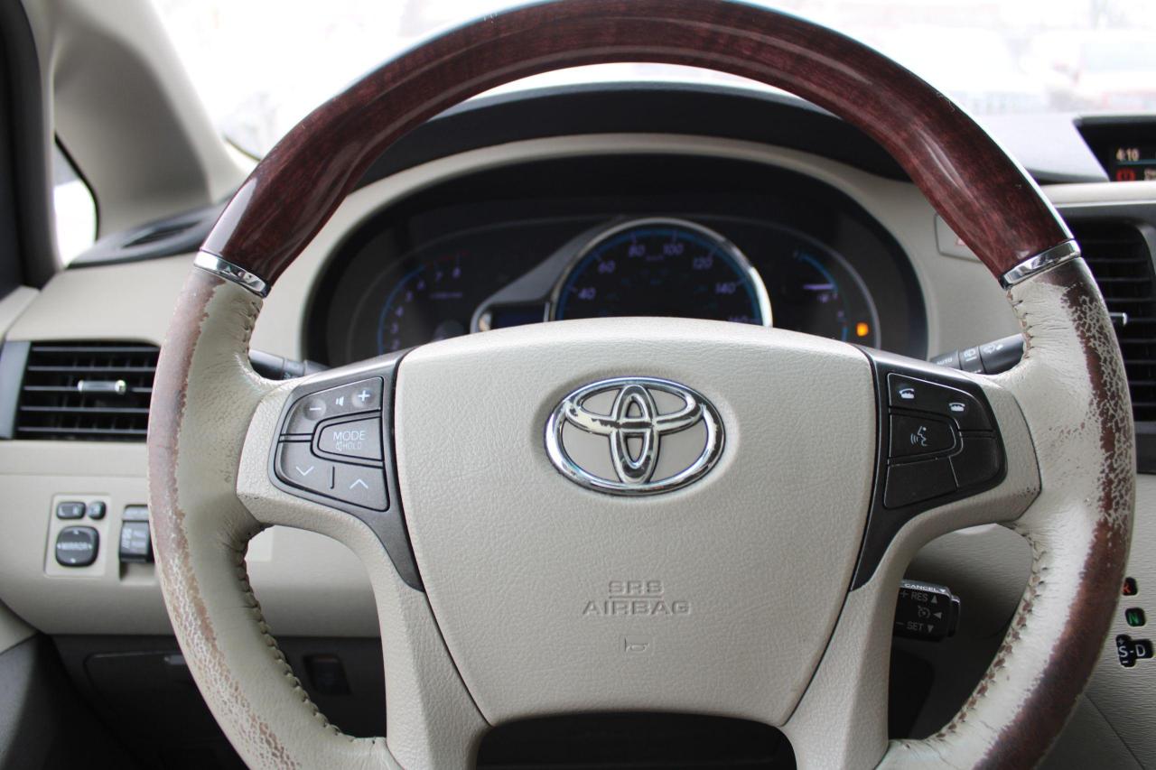 2011 Toyota Sienna 5dr V6 Limited 7-Pass AWD WITH DVD - Photo #24