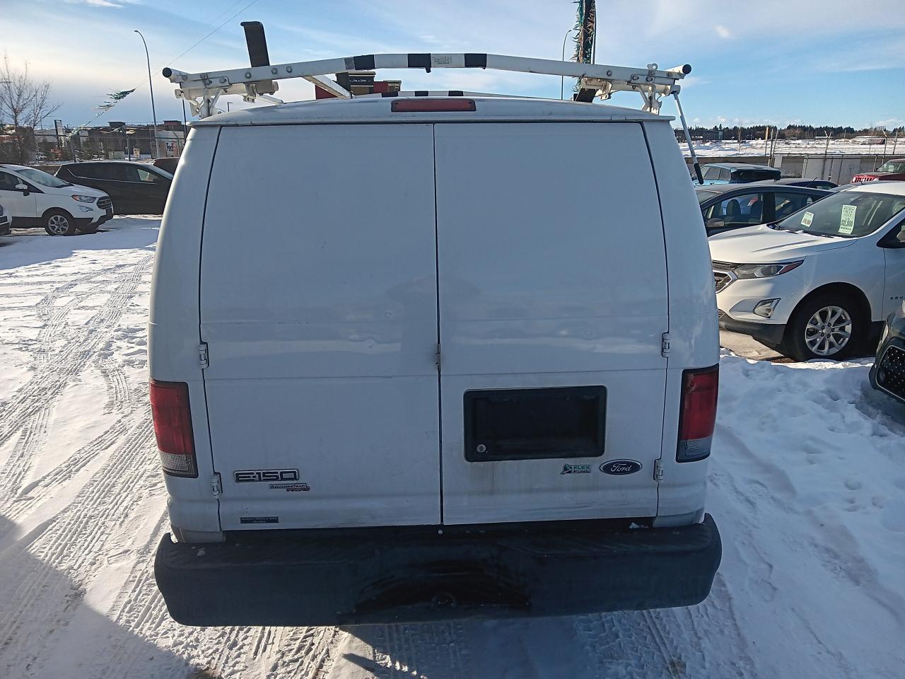 2012 Ford Econoline E150 Cargo with roof rack and compressor - Photo #6