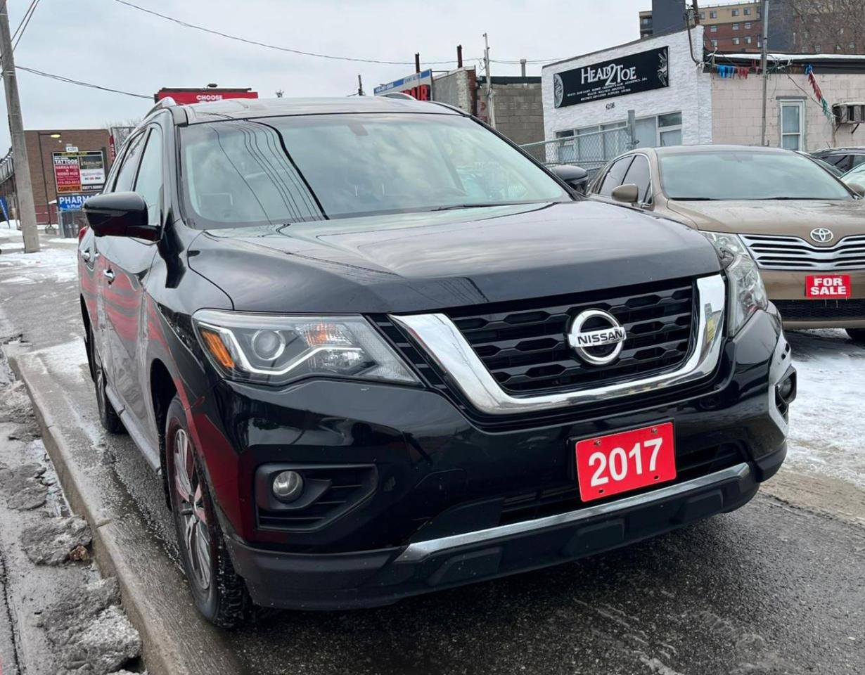 Used 2017 Nissan Pathfinder SL - AWD -Leather - Backup Cam - Heated Seats -Push Start for sale in Scarborough, ON