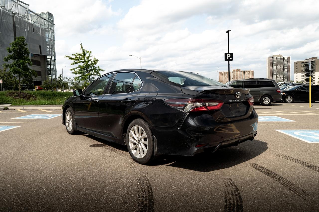 2021 Toyota Camry SE - Photo #5