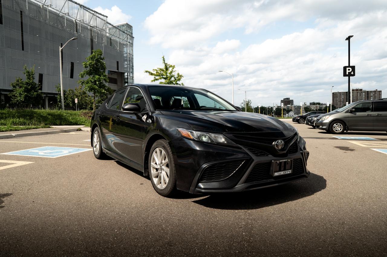 2021 Toyota Camry SE - Photo #4