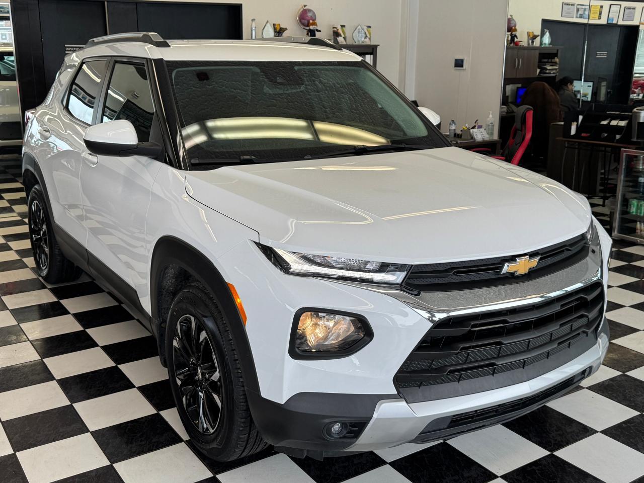 2021 Chevrolet TrailBlazer LT+New Tires+Collision WARN+BlindSpot+CLEAN CARFAX Photo10