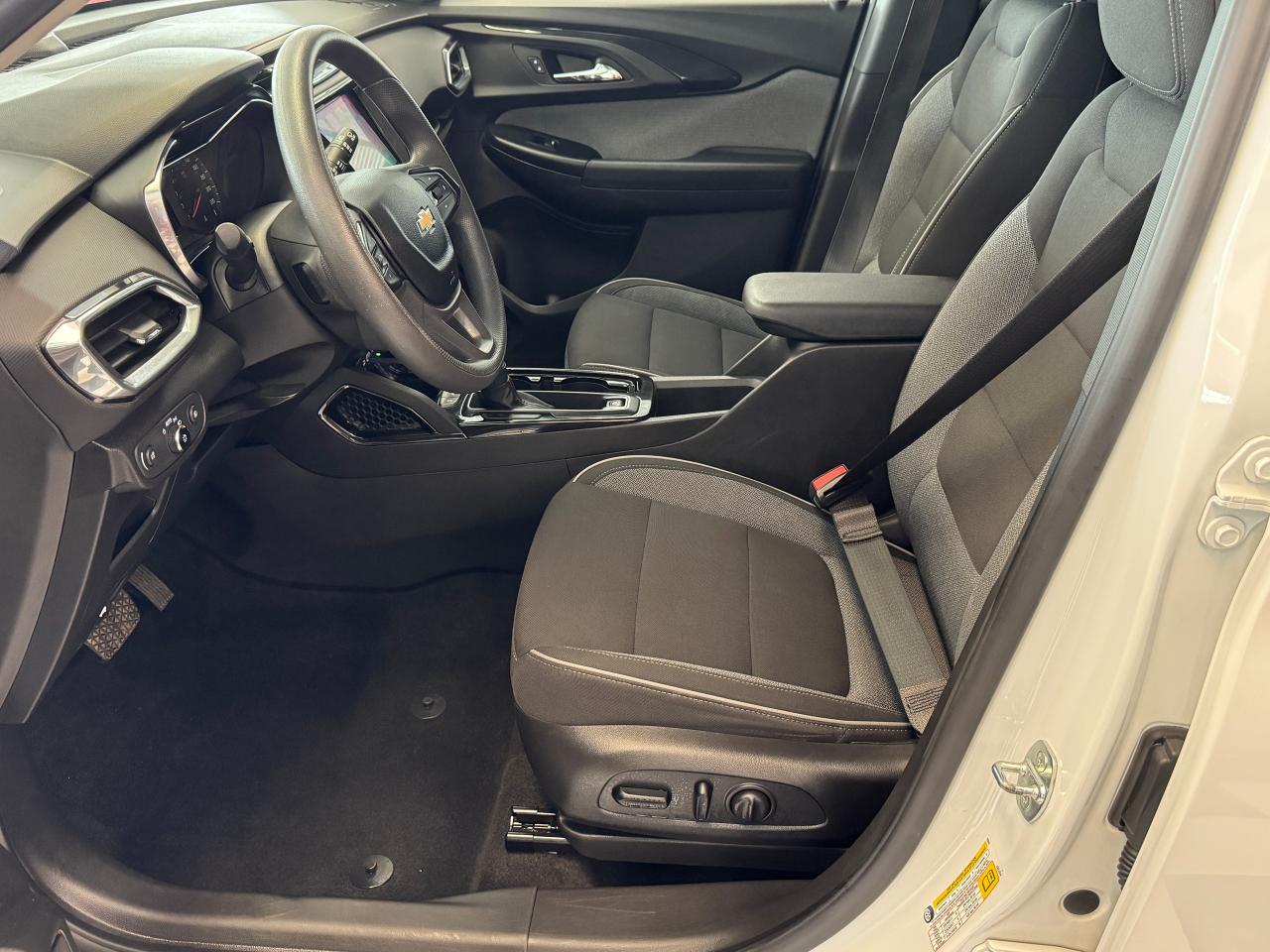2021 Chevrolet TrailBlazer LT+New Tires+Collision WARN+BlindSpot+CLEAN CARFAX - Photo #19
