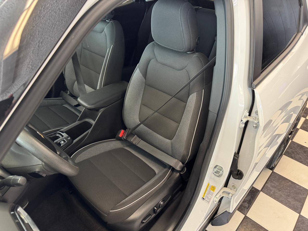 2021 Chevrolet TrailBlazer LT+New Tires+Collision WARN+BlindSpot+CLEAN CARFAX - Photo #20