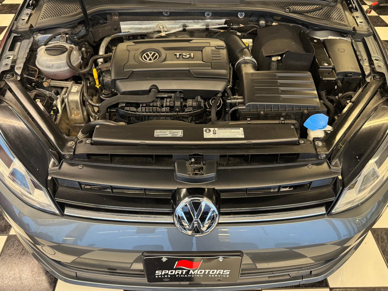 2017 Volkswagen Golf Trendline+Camera+Heated Seats+A/C+CLEAN CARFAX Photo10