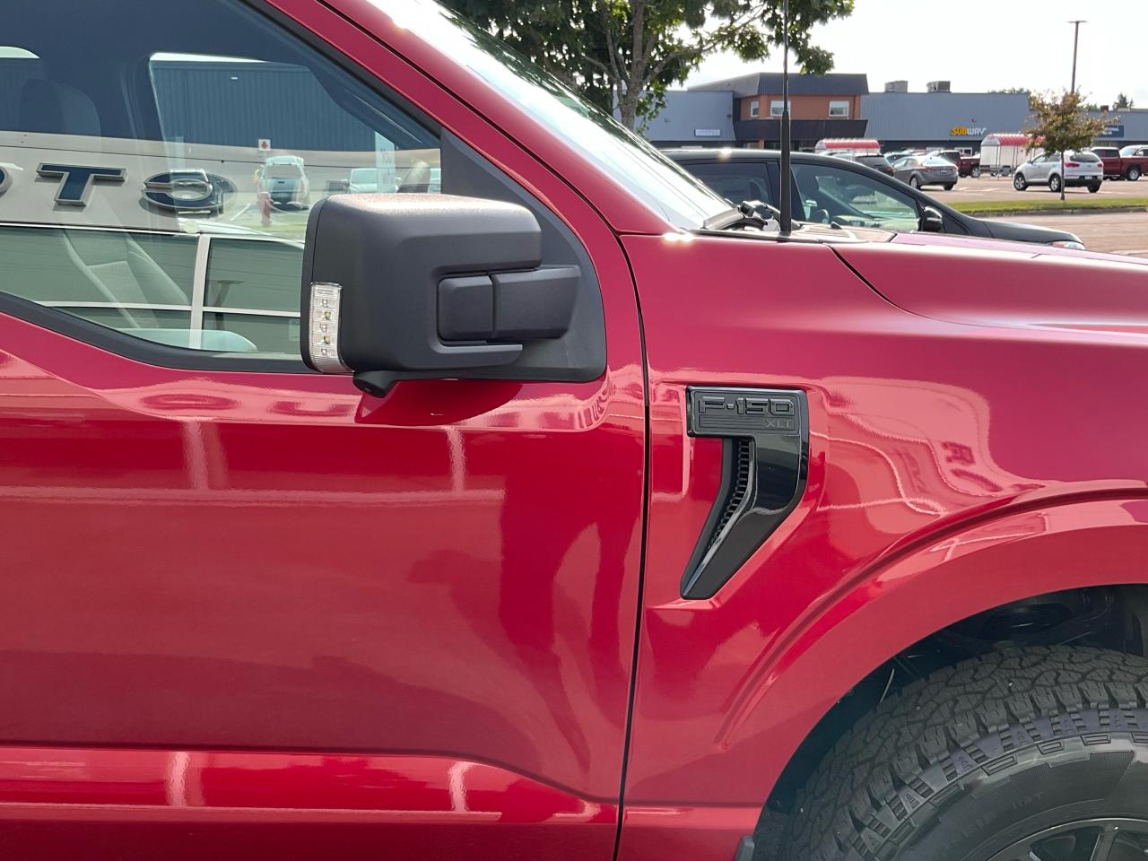 2024 Ford F-150 XLT Photo4
