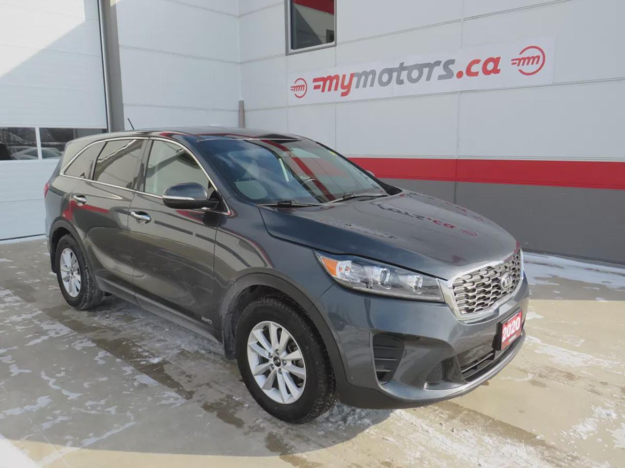 Used 2020 Kia Sorento LX (**AWD**ALLOY RIMS**POWER SEATS**HEATED SEATS**REVERSE CAMERA**HEATED STEERING WHEEL**DIGITAL TOUCHSCREEN**BLIND SPOT MONITORING**PUSH BUTTON START**DUAL CLIMATE CONTROL**USB/AUX**) for sale in Tillsonburg, ON