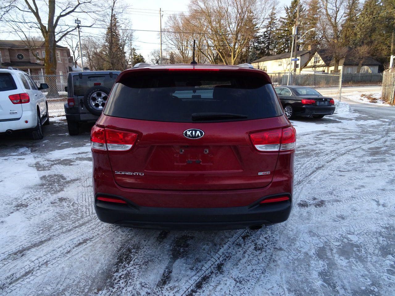 2016 Kia Sorento LX - Photo #7