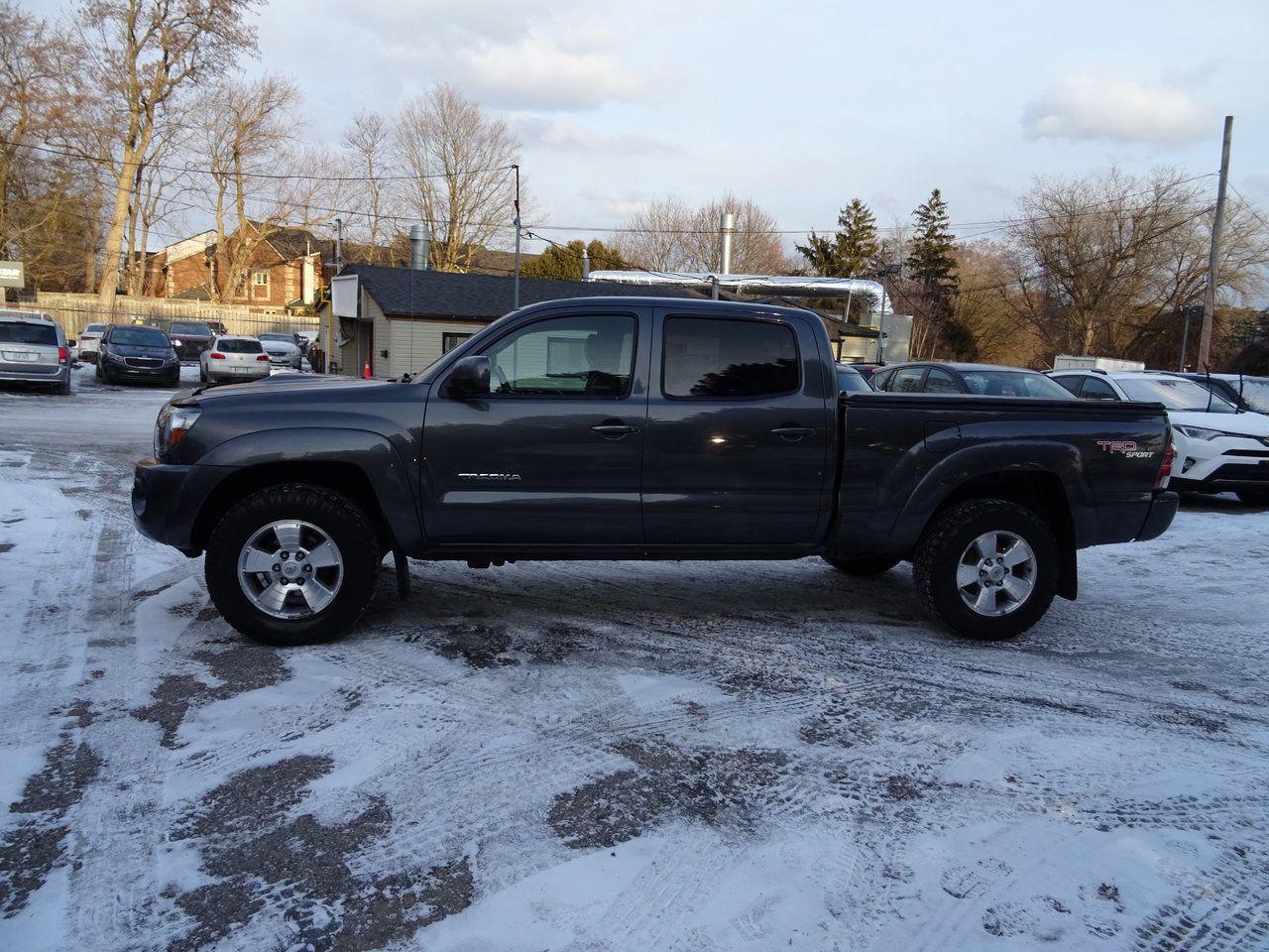 Used 2011 Toyota Tacoma TRD  Sport for sale in Scarborough, ON