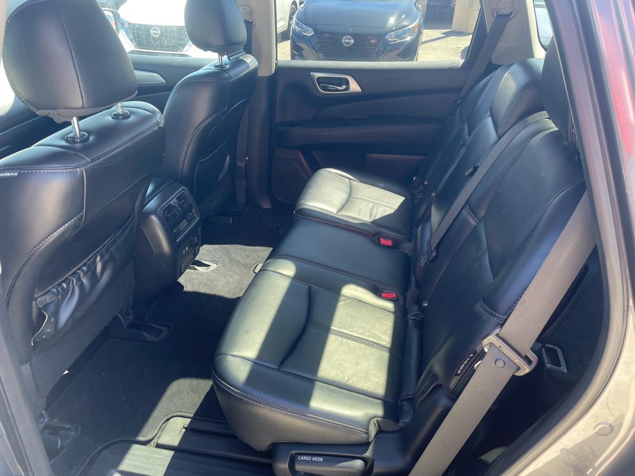2019 Nissan Pathfinder SL PREMIUM LEATHER - AROUNDVIEW CAMERAS - MOONROOF Photo27